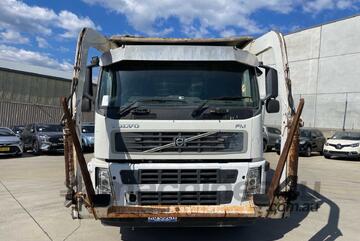 2007 Volvo FM340 Front Loading Garbage Compactor