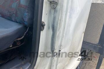 Hino 2006   Ranger FD Tilt Tray