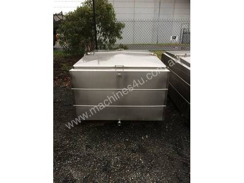 1,750lt Jacketed Stainless Steel Tank