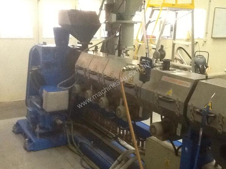caption Telford Smith TSE-75.34V.55K Extruder (Single Scre