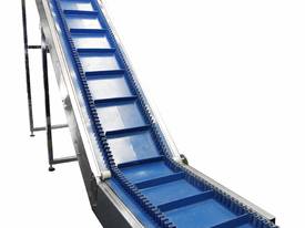 L-Shape Inclined Cleated Belt Conveyor with Wave E - picture0' - Click to enlarge