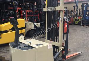 ACTIVE FORKLIFTS - CROWN LEGLESS WALKIE STACKER 3.9M LIFT HEIGHT