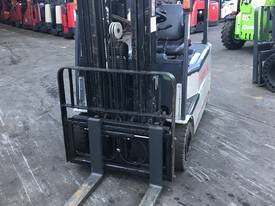 TCM Electric Forklift 1.8 Ton 4m Lift Container Mast - picture0' - Click to enlarge