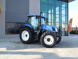 New Holland T6.140  demo  - picture0' - Click to enlarge