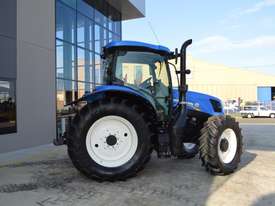New Holland T6.140  demo  - picture2' - Click to enlarge