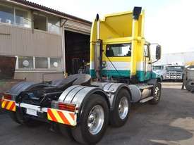 MACK VISION PRIME MOVER - picture1' - Click to enlarge