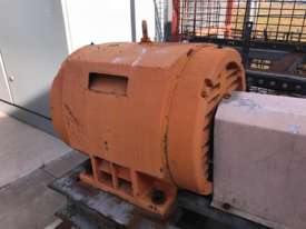 90 kw 120 hp 2 pole 415 v Teco AC Electric Motor - picture1' - Click to enlarge