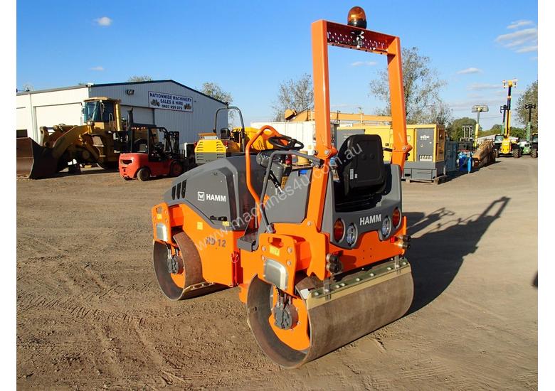 caption Hamm HD12VV Twin Drum Roller