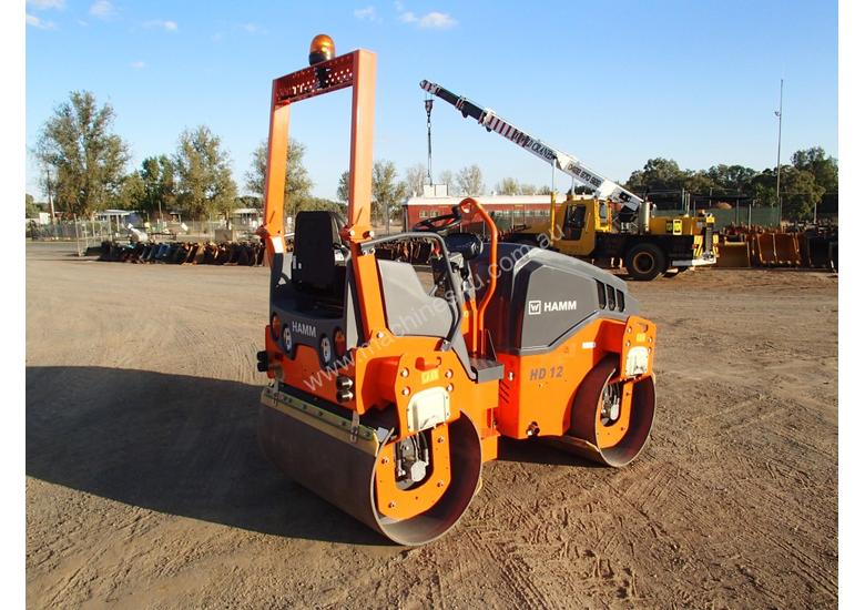 caption Hamm HD12VV Twin Drum Roller