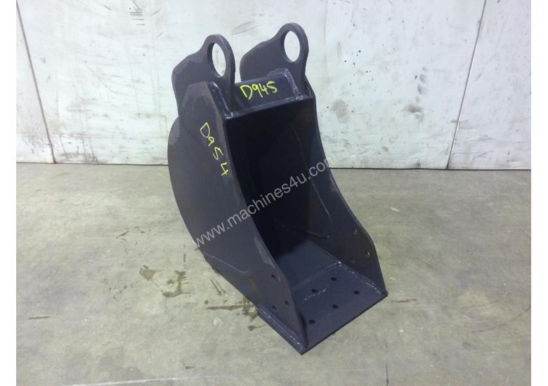 caption UNUSED 250MM BUCKET WITH BLANK HOOKUPS SUIT 1-2T EXCAVATOR D954