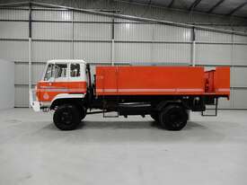 Hino GT 17/Osprey/Ranger Road Maint Truck - picture0' - Click to enlarge