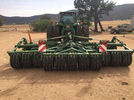 Amazone Catross 5501 - T Offset Discs Tillage Equip - picture2' - Click to enlarge