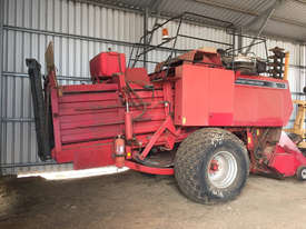Massey Ferguson 190 Square Baler Hay/Forage Equip - picture0' - Click to enlarge