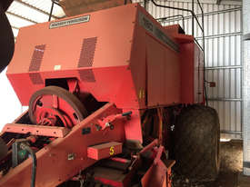 Massey Ferguson 190 Square Baler Hay/Forage Equip - picture1' - Click to enlarge