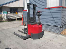 Walkie Stacker 1.2 ton Container Entry Mast - picture1' - Click to enlarge