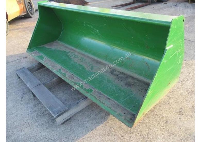 Used John Deere John Deere Tractor Bucket Tractor FEL Buckets in