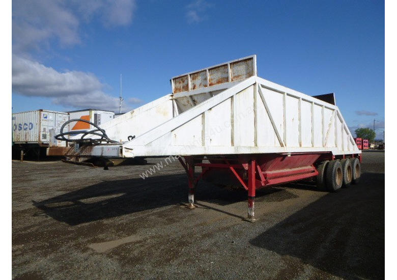 caption Byrne Semi Tipper Trailer