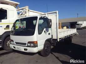 2000 Isuzu NPR 400 Medium - picture1' - Click to enlarge