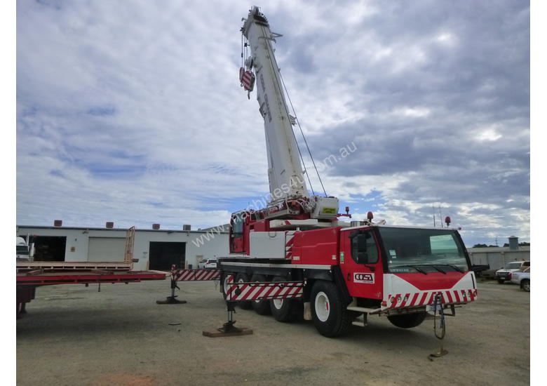 caption 2007 Liebherr LTM1100-5.2 100 Tonne All Terrain Slewing Crane (CC016)