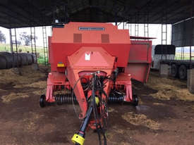 Massey Ferguson 187 Square Baler Hay/Forage Equip - picture0' - Click to enlarge