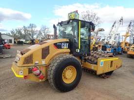 Caterpillar CP76 Padfoot Roller - picture0' - Click to enlarge