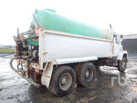 FORD L8000 Tipper Truck (T/A) - picture2' - Click to enlarge