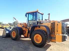 Hyundai HL760-9 Wheel Loader - picture1' - Click to enlarge