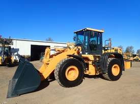 Hyundai HL760-9 Wheel Loader - picture2' - Click to enlarge