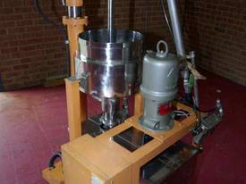 GRACO Submersible pump with feed hopper, agitator  - picture1' - Click to enlarge