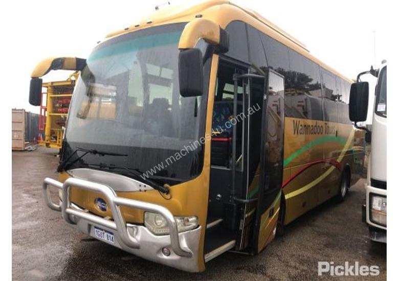 caption 2009 BCI JXK6850ARI