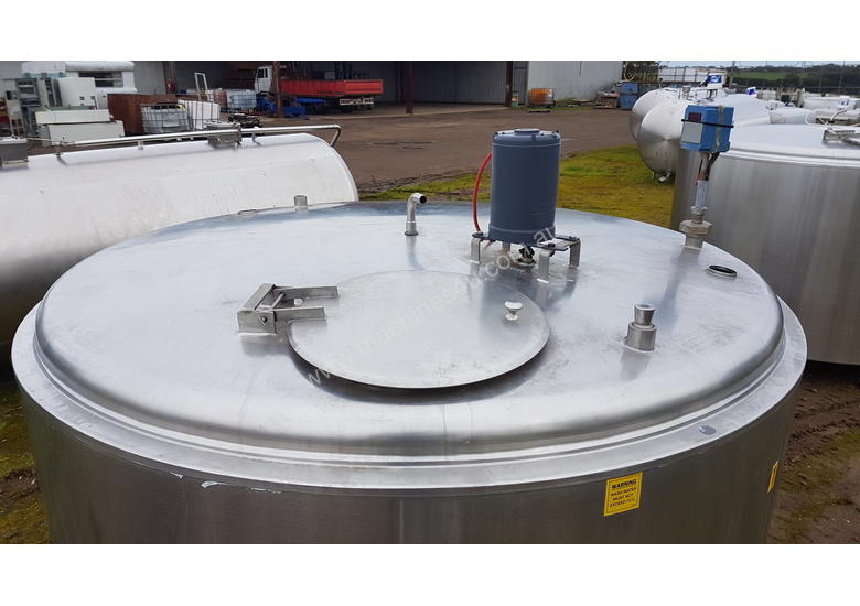 Used FRIGRITE STAINLESS STEEL TANK MILK VAT 3600 LT Stainless Steel
