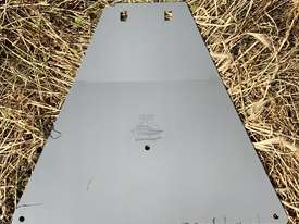 Stainless steel skid plates for macdon header fronts   - picture2' - Click to enlarge