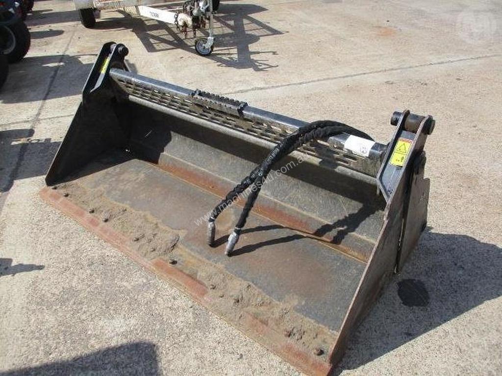 Used Caterpillar Caterpillar 4 IN 1 Skid Steer Bucket Skid Steer
