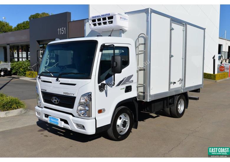 caption 2019 Hyundai MIGHTY EX4 Freezer Refrigerated Truck Chiller