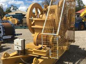 Hadfield 20 x 10 DTRB Jaw Crusher on stand - picture1' - Click to enlarge