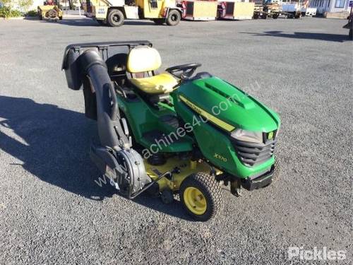 2017 John Deere X570