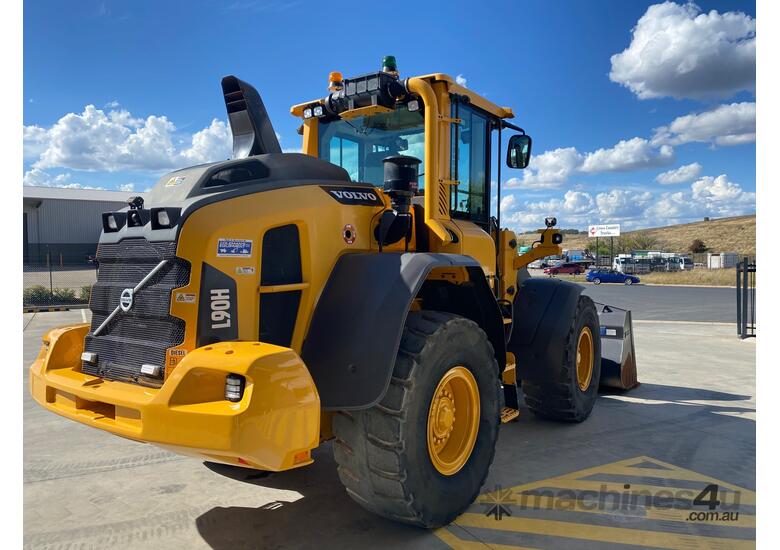 caption 2016 Volvo L90H Wheel Loader
