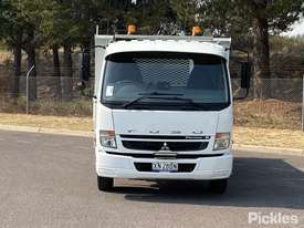 2010 Mitsubishi Fuso Fighter - picture1' - Click to enlarge