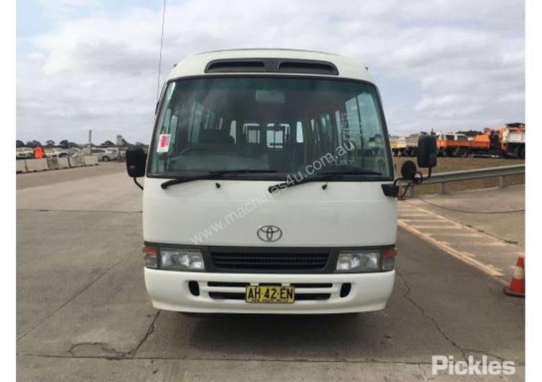 caption 2005 Toyota Coaster 50 Series Deluxe