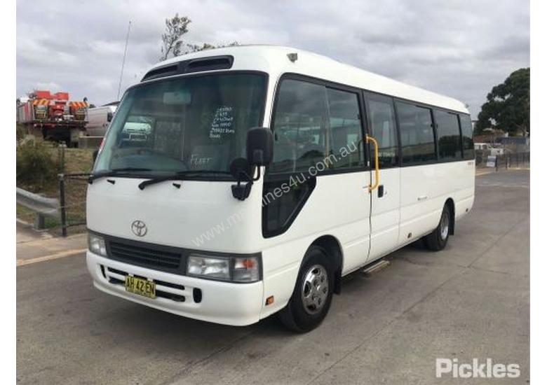 caption 2005 Toyota Coaster 50 Series Deluxe
