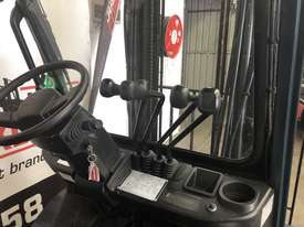 TOYOTA 32-8FG25 19425 2.5 TON 2500 KG LPG GAS FORKLIFT 5000 MM 2 STAGE  - picture1' - Click to enlarge