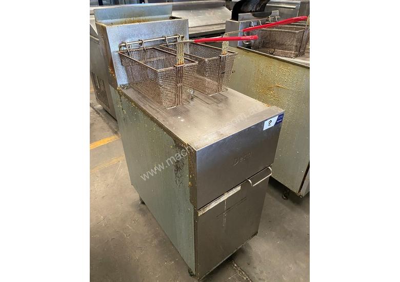Used Dean SR42GN Fryer in , Listed on Machines4u