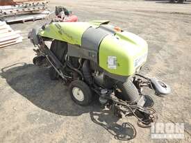 Tennant Green Machine Sweeper - picture0' - Click to enlarge