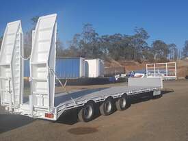 Freightmaster Semi Drop Deck Trailer - picture1' - Click to enlarge