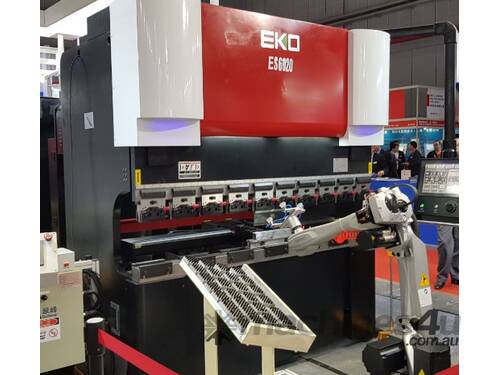 EKO ES6020 60 Ton 2000 mm Full Servo Electric Press Brake (Quick Clamping & Laser Guard)