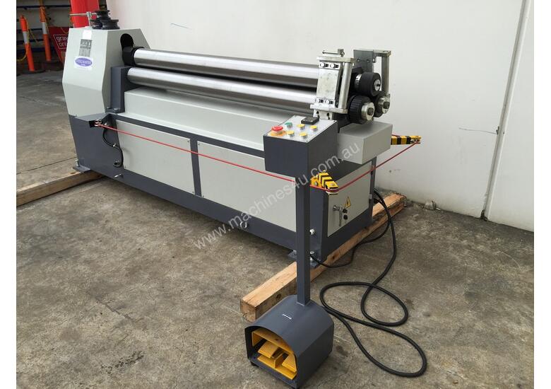 caption Late Model Just In 1300mm x 4mm Powered Rollers With End Stub Rollers