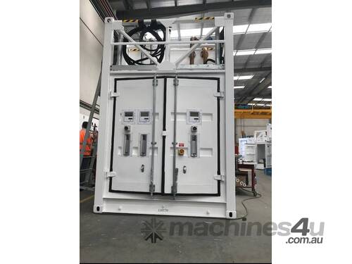 caption KLASSIC LTKL 30 SELF BUNDED FUEL TANKS