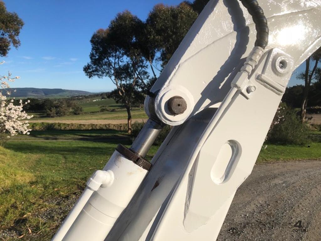 Used 2005 Bobcat/Kubota Skid Steer Backhoe Attachment Skid Steer