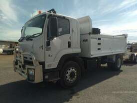 Isuzu FH Fvrjz B11 - picture1' - Click to enlarge