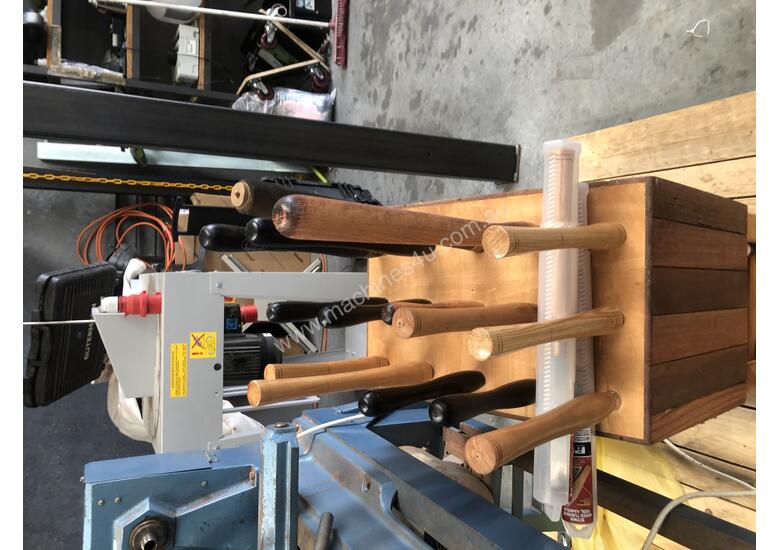 caption Vicmarc Woodworking Lathe